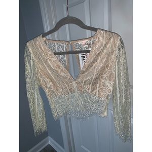 Lace Long Sleeve Crop-Top